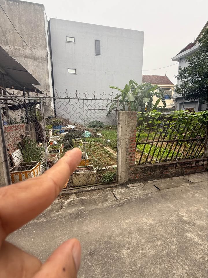 Đất nền khu vực Hà Huy Tập, Vinh 70m² giá 3 tỷ - Đầu tư ngay hôm nay!