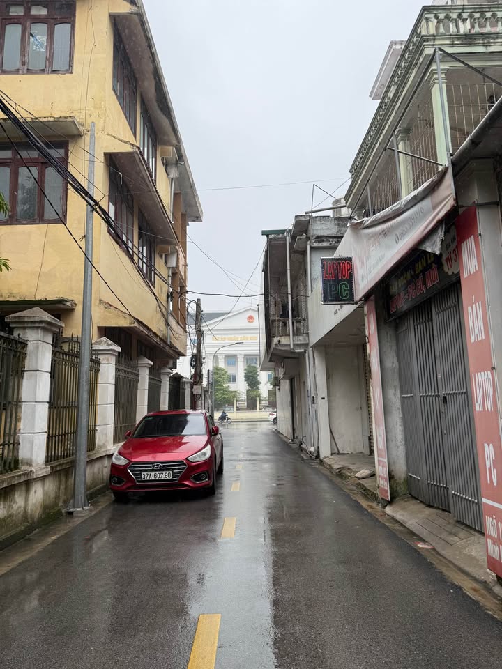 Nhà 2 tầng đường Minh Khai, Vinh 120m² giá 8 tỷ - Vị trí trung tâm kinh doanh