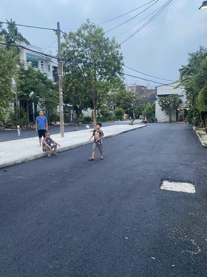 Biệt thự Hiệp Bình Chánh 400m² giá 32 tỷ - View sông tuyệt đẹp!