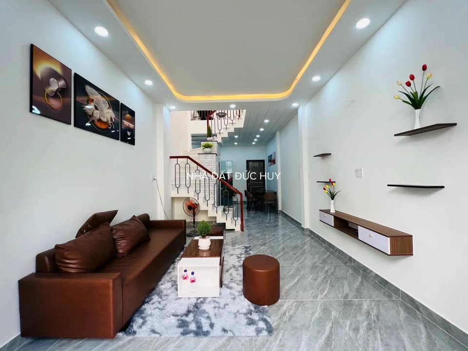 Nhà phố Gò Vấp 55m² giá 4 tỷ - Hỗ trợ vay ngân hàng, nội thất đầy đủ!