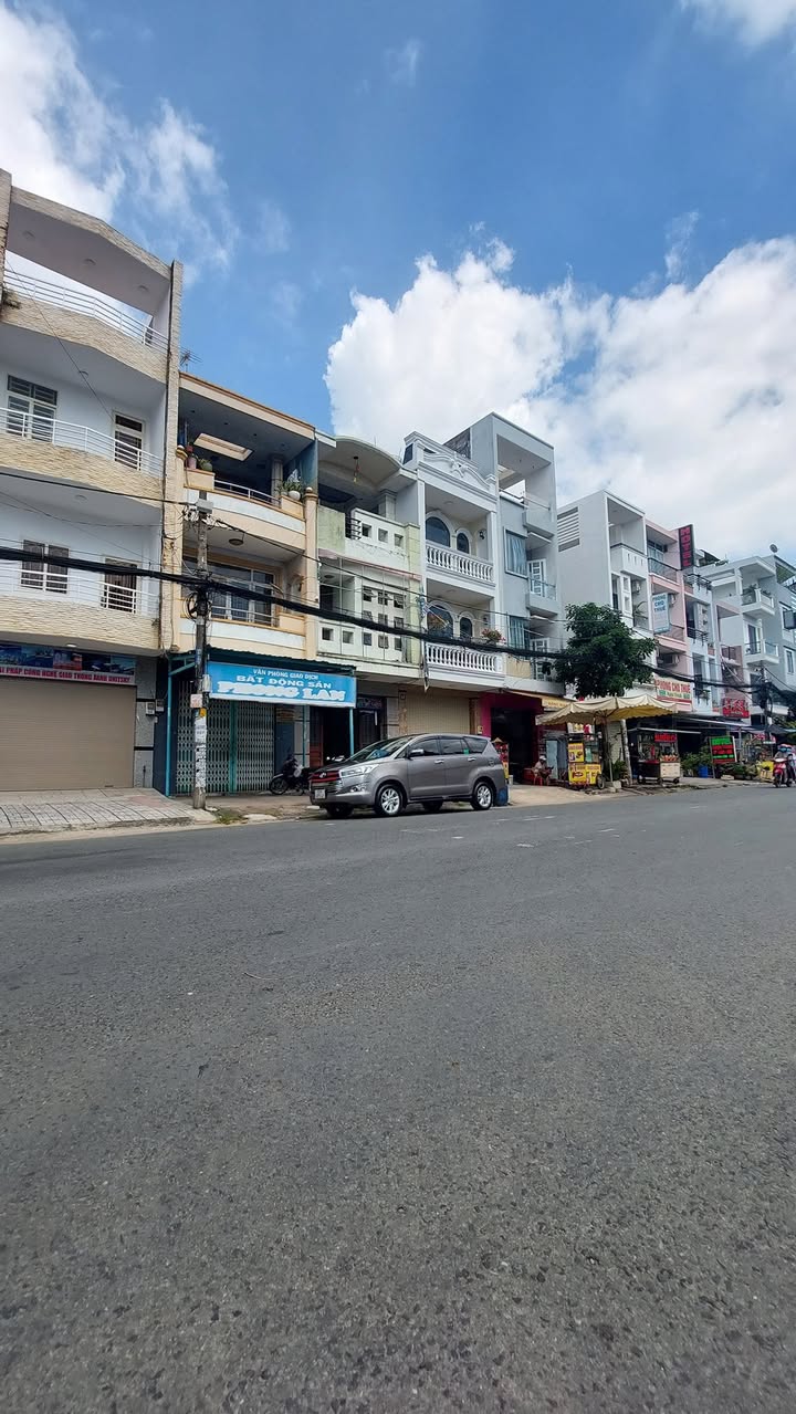 Căn hộ dịch vụ mặt tiền 12m quận Bình Tân 145m² giá 9.3 tỷ - Bán gấp trước Tết!