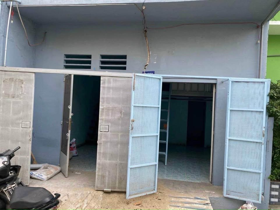 Nhà phố Tân Phú 45m² giá 5 tỷ - Hẻm xe tải 6m, kinh doanh sầm uất!