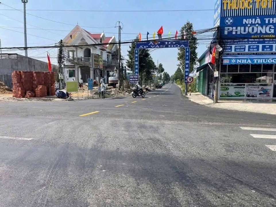 Đất nền ấp 10 Lương Hoà, Bến Lức 258m² giá 2.5 tỷ - Pháp lý rõ ràng, đầu tư sinh lời!