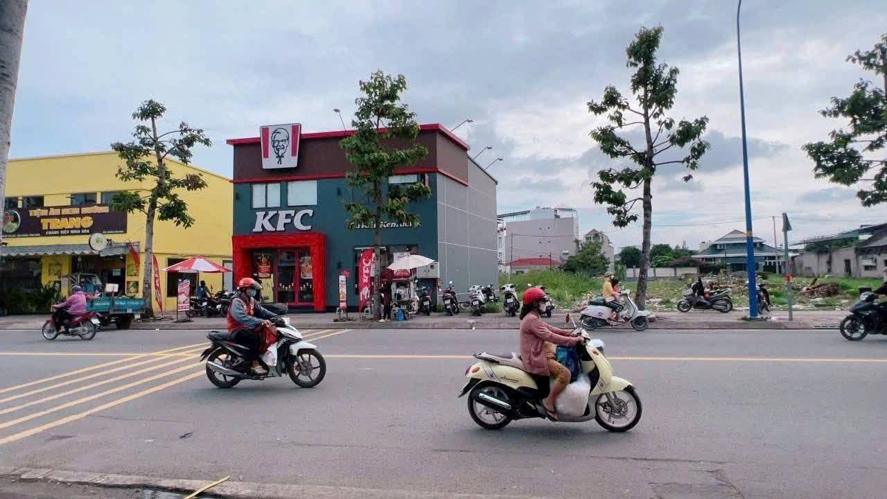 Lô đất mặt tiền Lê Thị Hà Hóc Môn 1.933m² giá 145 tỷ - Hướng đông nam, đầu tư sinh lời!