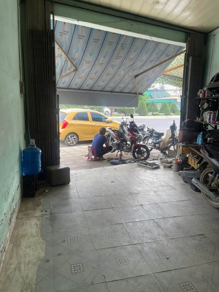 Bán đất mặt tiền đường 2/4 Vĩnh Hải Nha Trang 169,3m² giá 13,5 tỷ - Kinh doanh sầm uất!