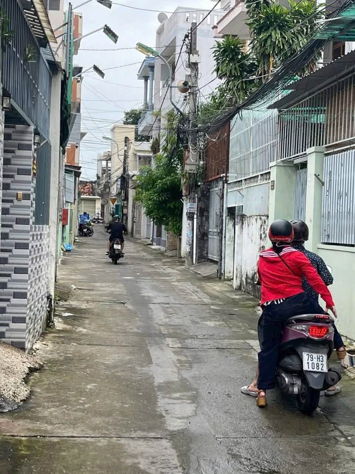 Đất hẻm ô tô Lê Hồng Phong Nha Trang 52m² giá 3.99 tỷ - Vị trí vàng gần biển!