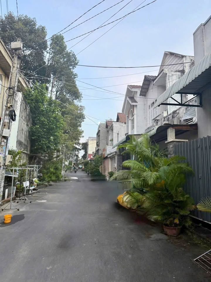 Đất nền Biên Hòa, Đồng Nai 110m² giá 3.5 tỷ - Đường thông thoáng, gần chợ và trường học!