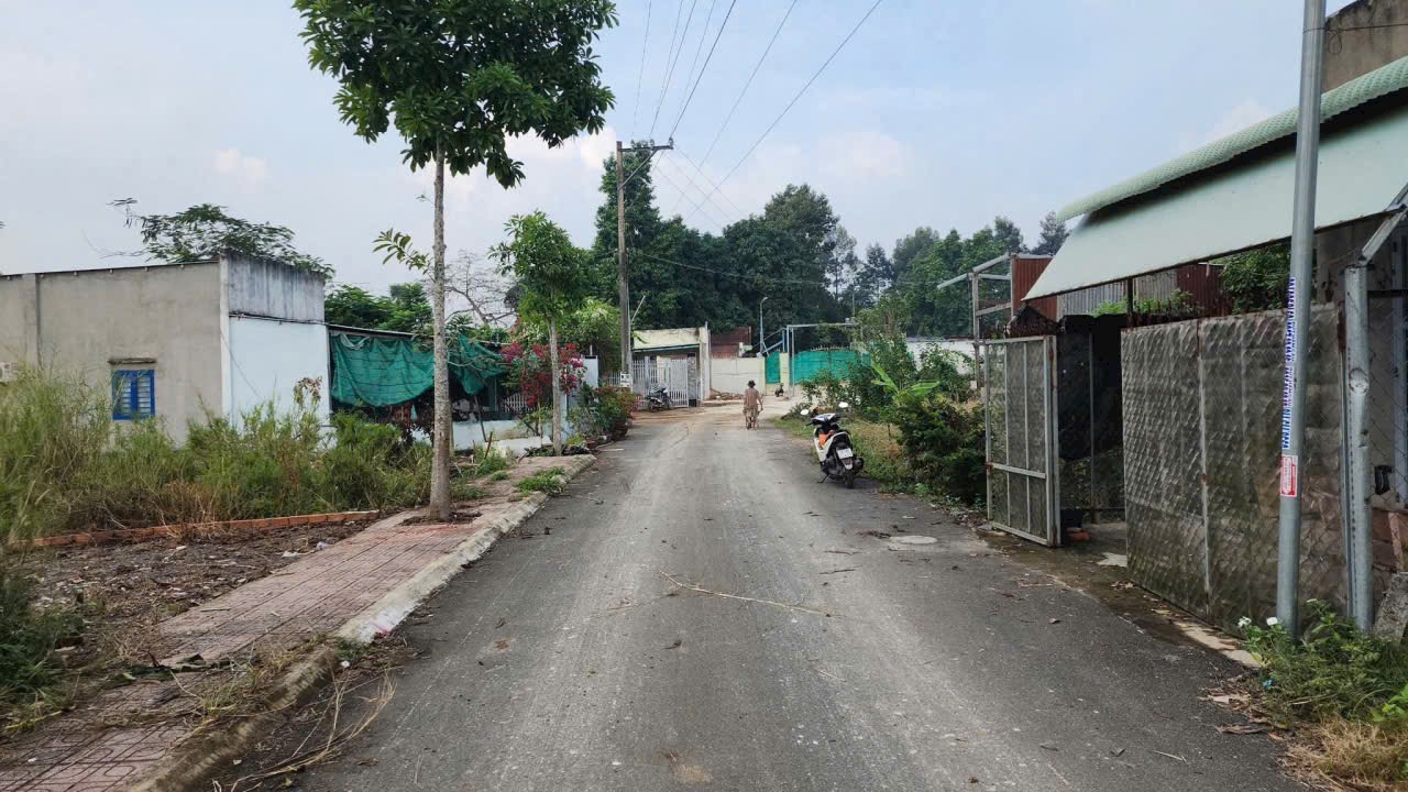 Đất nền Sông Thao, Trảng Bom 100m² giá 680 triệu - Sổ riêng thổ cư, mặt tiền đường nhựa!