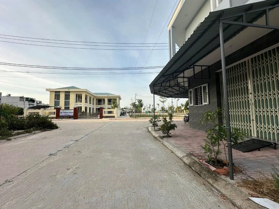 Đất nền Nhơn Bình Quy Nhơn 70m² giá chỉ 2 tỷ - Sổ đỏ chính chủ!