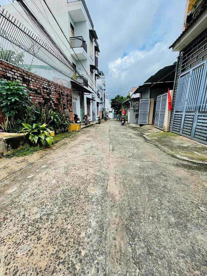 Đất thổ cư Hẻm 47 Trương Công Định, 52.5m² giá 2.25 tỷ - Nở hậu đẹp, vị trí thuận lợi!