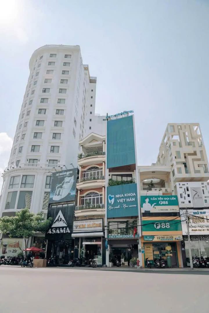 Nhà 7 Tầng Mặt Tiền Đường Quang Trung Nha Trang 140.5m² giá 30.91 tỷ - Kinh doanh sầm uất!