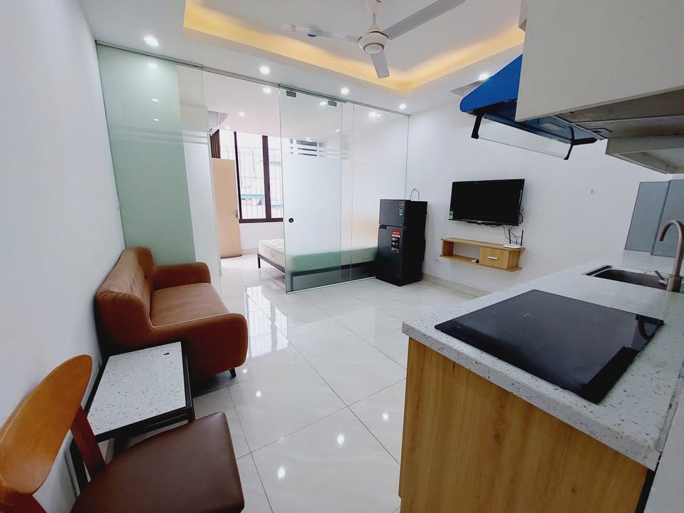 Căn hộ cho thuê tại Ngõ 195 Đội Cấn, Ba Đình 40m² - Nội thất tiện nghi, sẵn sàng vào ở!