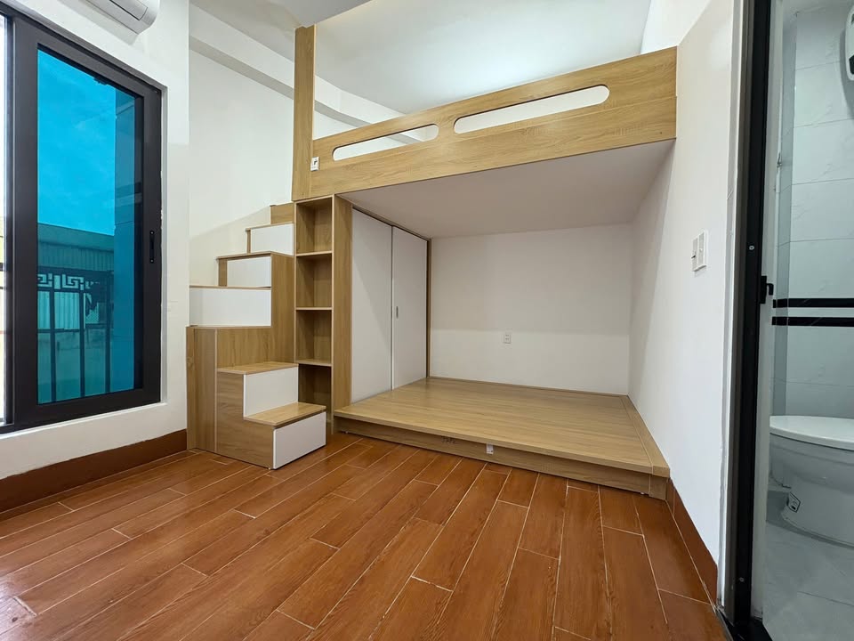 Căn hộ cho thuê Ngõ 103 Pháo Đài Láng 20m² giá 5.7 triệu - Nội thất đầy đủ, tiện nghi