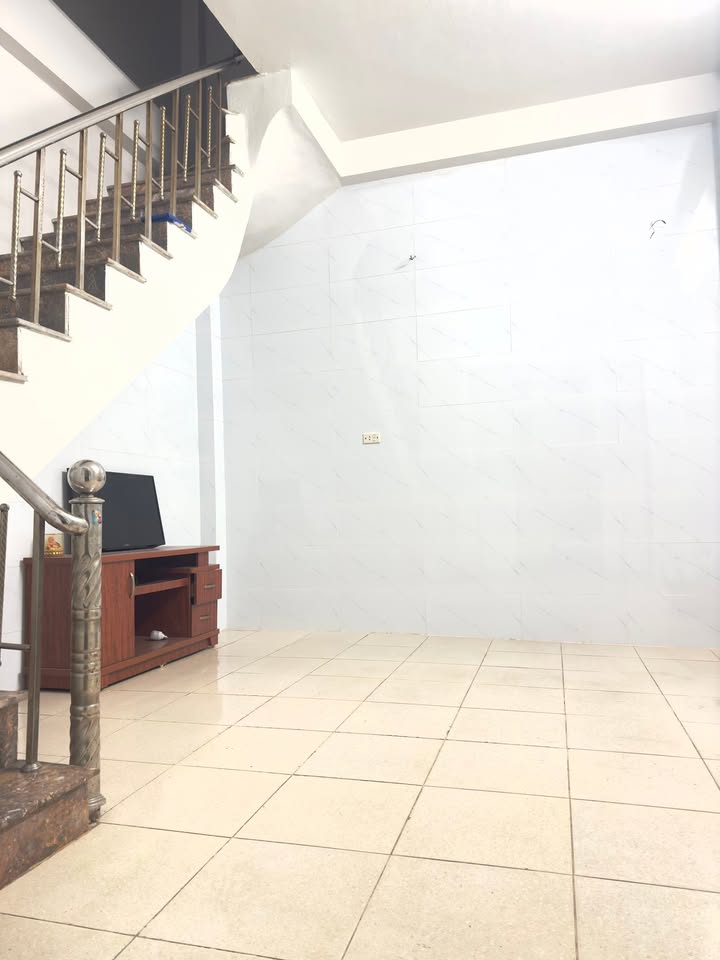 Nhà nguyên căn Đốc Ngữ 25m² giá 6.5 triệu - Phù hợp hộ gia đình