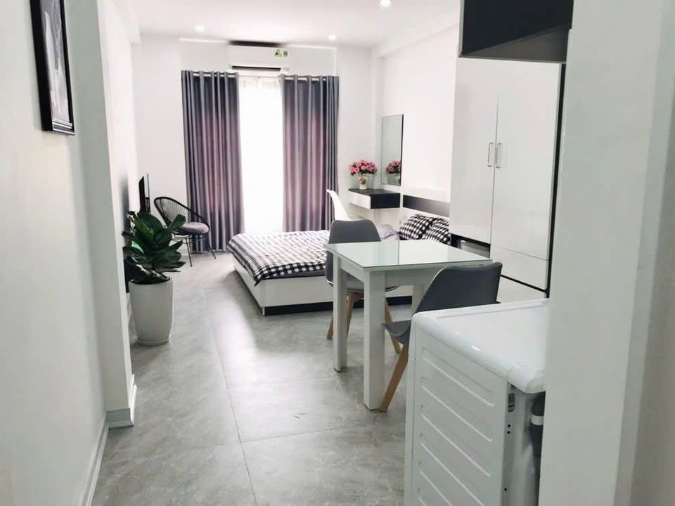 Căn hộ cho thuê tại Ngõ 31 Hàng Bún, Quận Ba Đình - Nội thất đầy đủ, giá thỏa thuận!