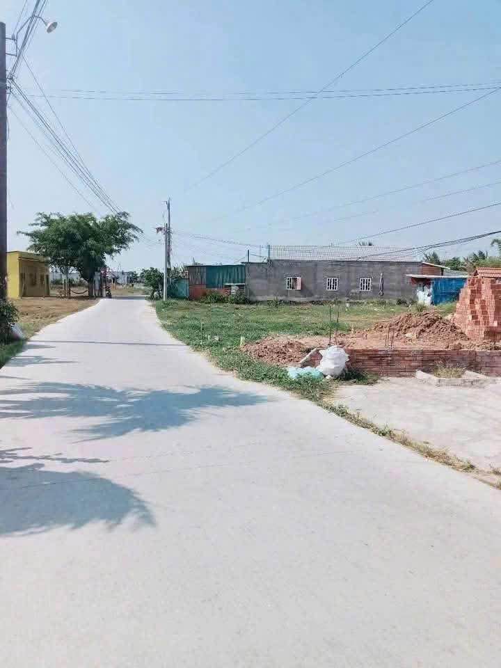 Đất thổ cư mặt tiền đường GTNT 4m tại ấp Đồng Tâm, Long An giá 1.4 tỷ - Cơ hội đầu tư hấp dẫn!