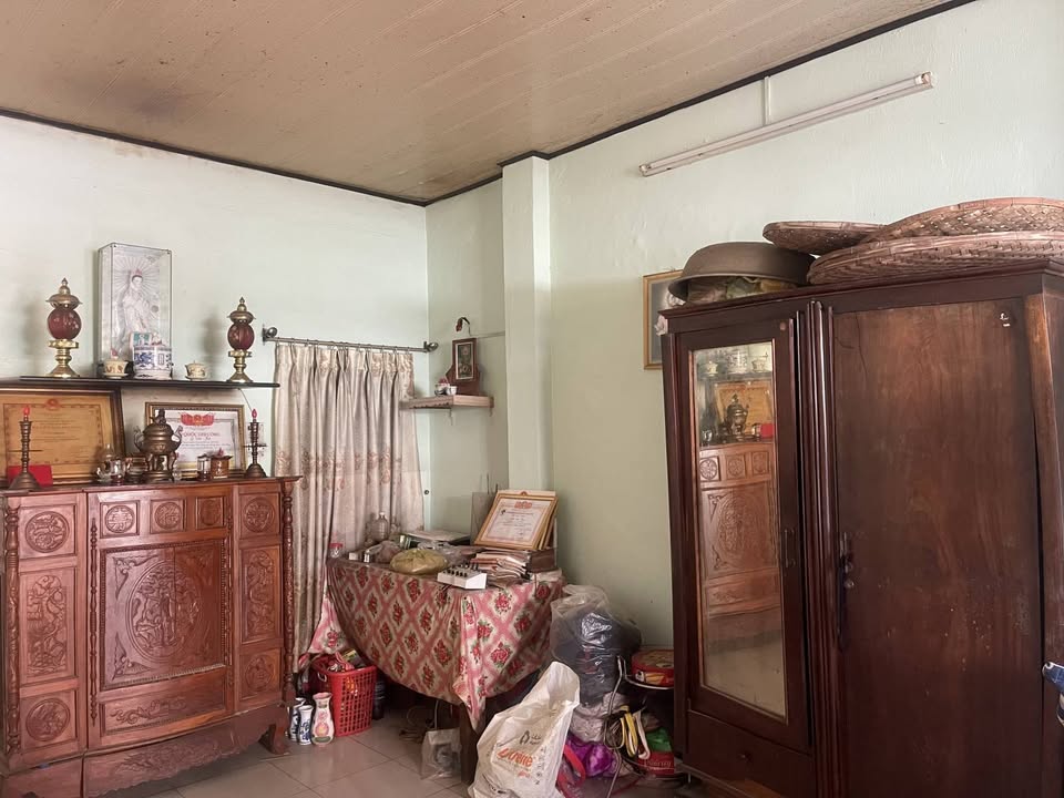 Nhà 2 tầng Đặng Thái Thân 144m² giá 5.6 tỷ - Lô góc hiếm có gần biển!