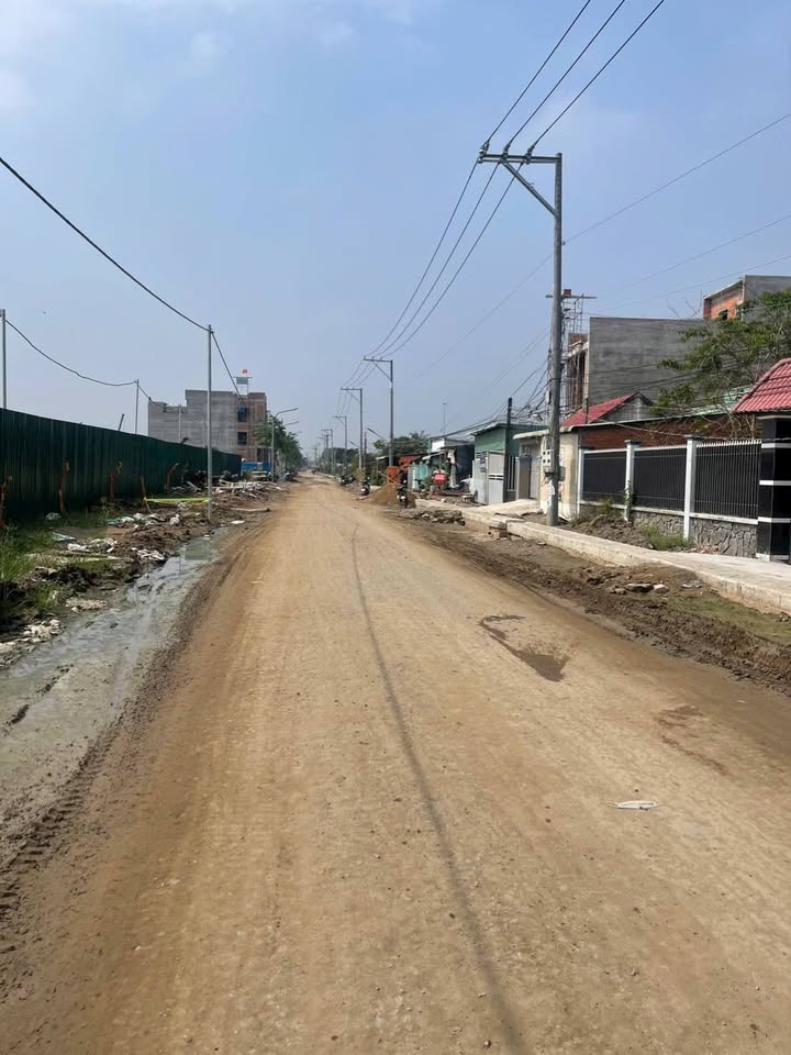 Đất thổ cư Thanh Phú - Bến Lức 95m² giá 1.3 tỷ - Sổ hồng riêng, đường xe 16 chỗ thuận tiện!