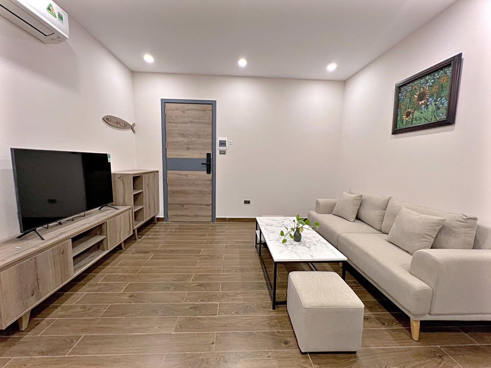 Căn hộ 2PN1WC cao cấp quận Tây Hồ - Đầy đủ tiện nghi, an ninh 24/24!