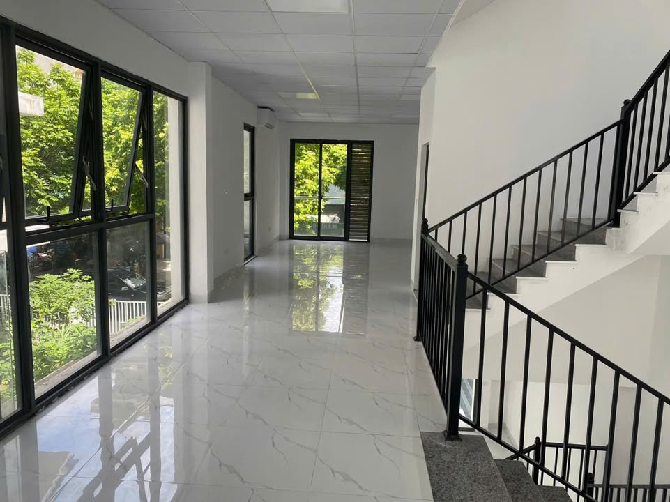 Biệt thự cho thuê tại Dương Nội, Hà Đông 40m² giá chỉ 3.5 triệu - Không giới hạn mục đích sử dụng!