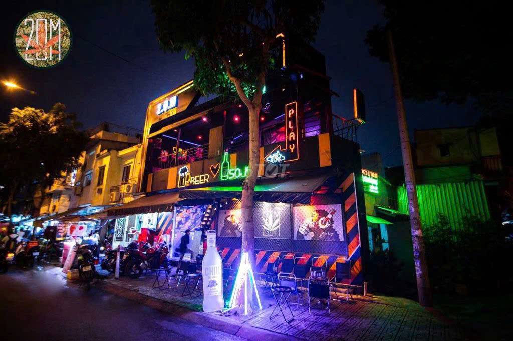 Cho thuê FrontHouse 30m² tại Trần Nguyên Đán, Quận 1 - Vị trí góc 2 mặt tiền lý tưởng!