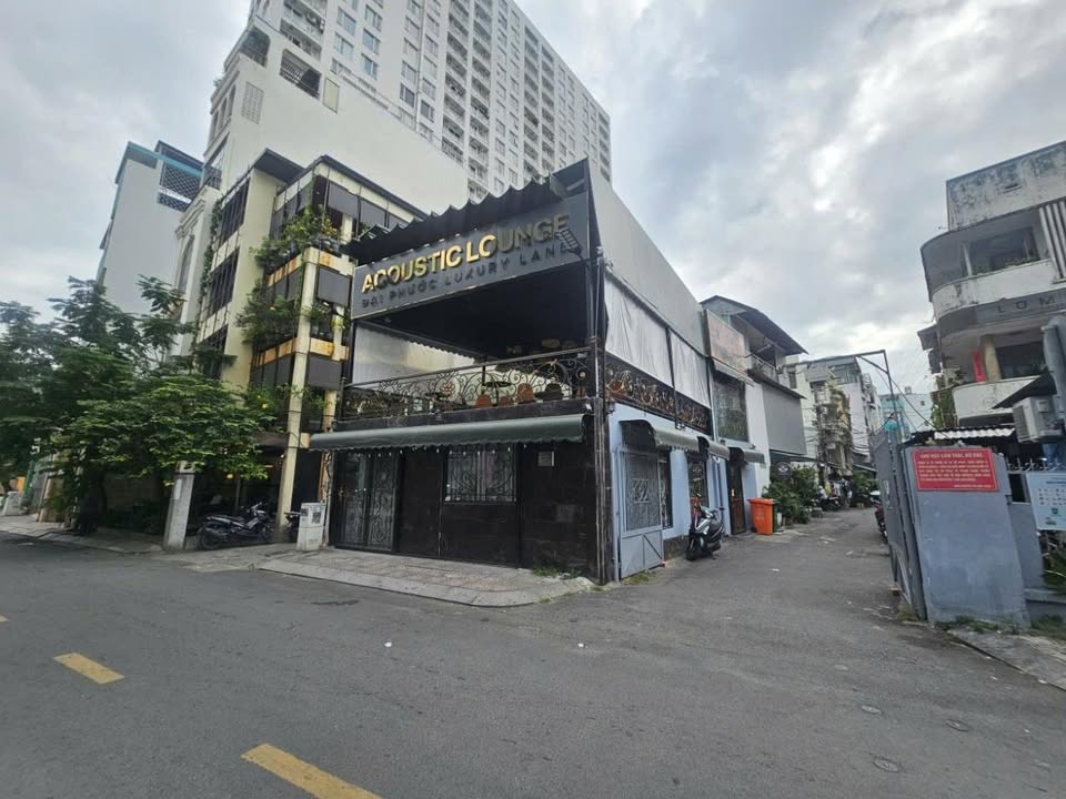 Nhà 3 mặt tiền cho thuê Hẻm 214 Nguyễn Văn Nguyễn Quận 1 - Full nội thất, setup sẵn kinh doanh!