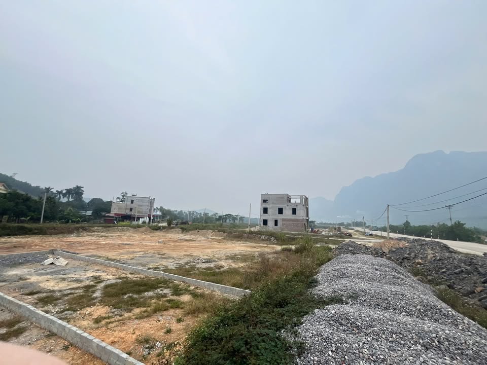 Lô đất Yên Bồng 225m² giá chỉ 999 triệu - Cơ hội đầu tư tuyệt vời!