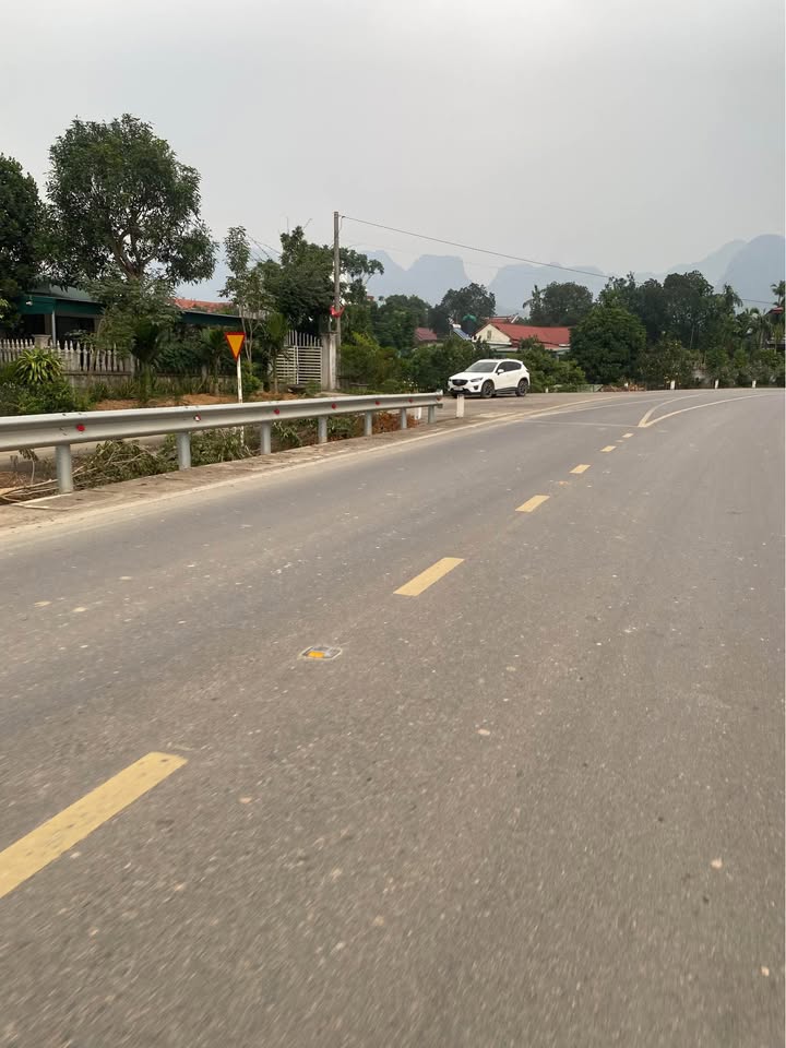 Đất mặt tiền Tỉnh lộ 438B, Lạc Thủy, 477m² giá 1 tỷ - Cơ hội đầu tư tuyệt vời!