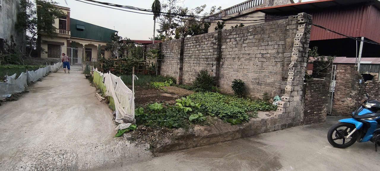 Đất Lô Góc Hai Mặt Tiền Văn Hoàng 82.3m² giá 2.2 tỷ - Cơ hội đầu tư vàng!