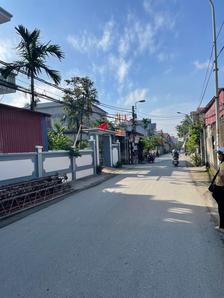 Đất kinh doanh mặt đường Hợp Tiến, Mỹ Đức 101m² giá 3 tỷ - Cơ hội đầu tư hấp dẫn!