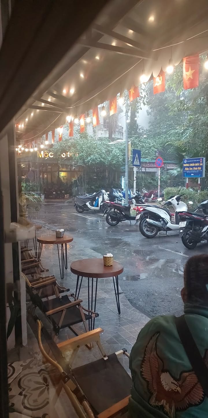 FrontHouse Giảng Võ - Láng Hạ 60m² giá 18 tỷ - Dân trí cao, ô tô đỗ thoải mái!