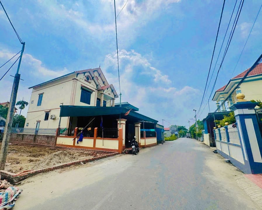 Đất nền Liên Nghĩa 100m² giá 500 triệu - Kinh doanh sầm uất, gần các tiện ích