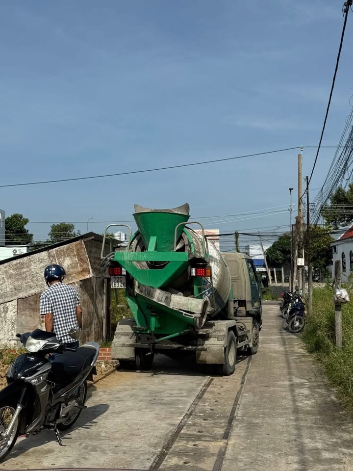 Đất nền Long Hải 94m² giá 1.48 tỷ - Vị trí đẹp gần chợ và trường học!