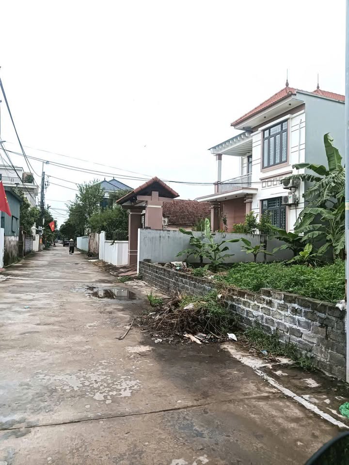 Đất nền xóm 3 Chương Dương 48.5m² giá chỉ 2.75 tỷ - Tiềm năng tăng giá cao!