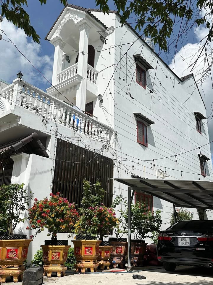 Nhà 1 trệt 2 lầu mặt tiền lộ ô tô tại Ba Láng, Cái Răng giá 3.55 tỷ - Thương lượng ngay!