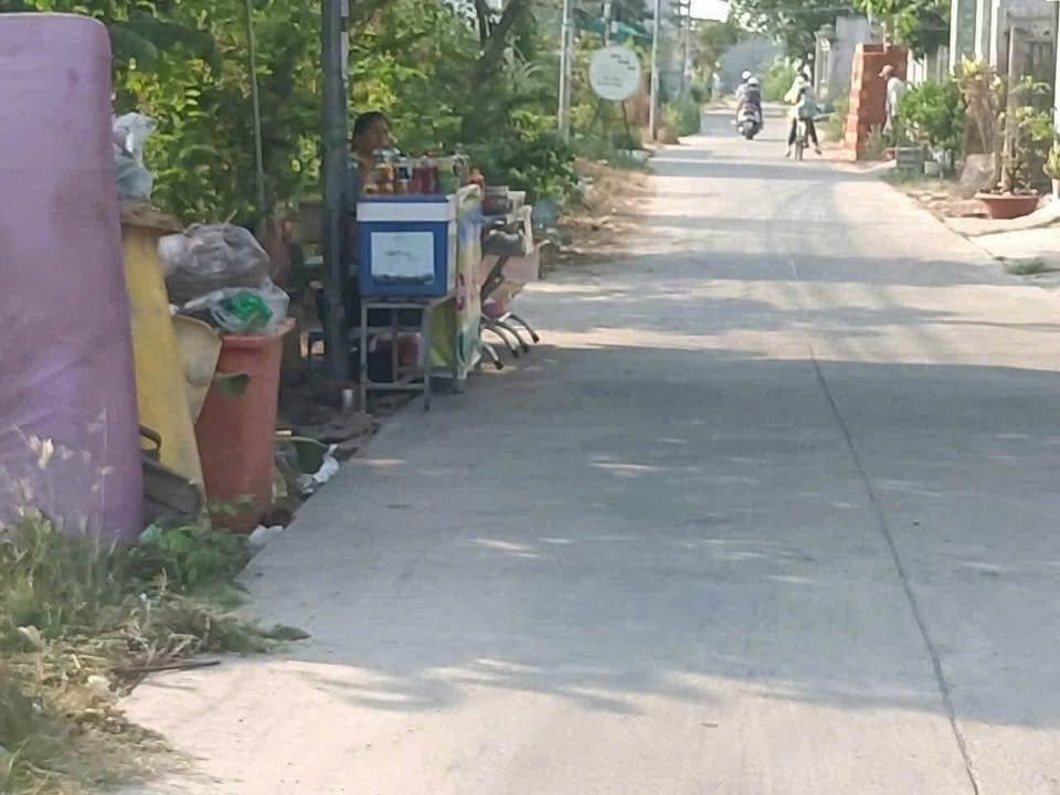 Đất thổ cư ấp 1 Long Định, Cần Đước, Long An - 300m² chỉ 1.55 tỷ - Đường 17m, sổ hồng chính chủ!