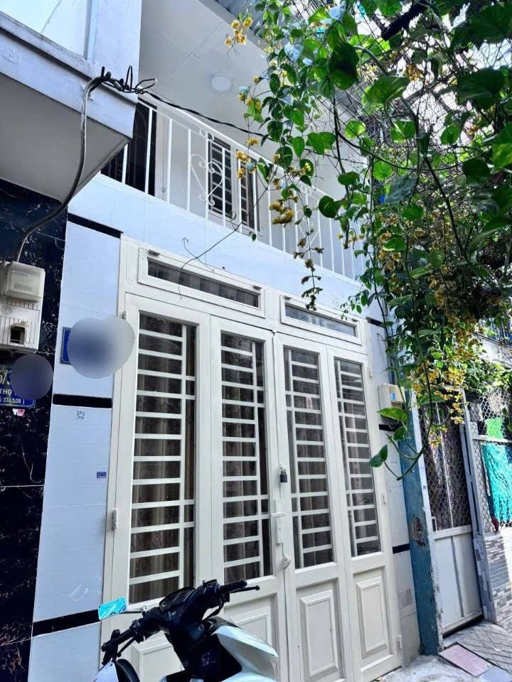 Nhà phố Tân Phú 27m² giá 3.15 tỷ - Sẵn sàng vào ở ngay!