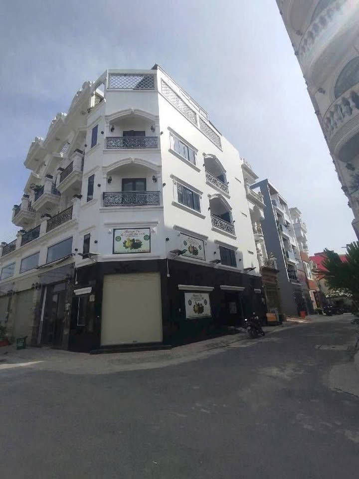 Nhà đẹp lô góc 56m² tại Liên Khu 4-5, Bình Tân chỉ 7.5 tỷ - Thiết kế hiện đại và sang trọng!