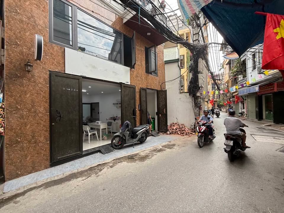 Nhà mặt phố Giải Phóng, Đống Đa 90m² giá 20 tỷ - Đầu tư sinh lời ngay!