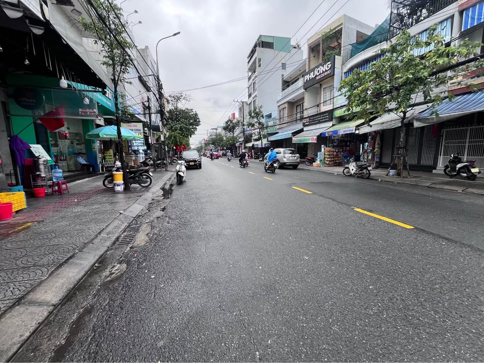 FrontHouse Mặt tiền Tiểu La, Đà Nẵng 80m² giá 11.8 tỷ - Kinh doanh sinh lời ngay!