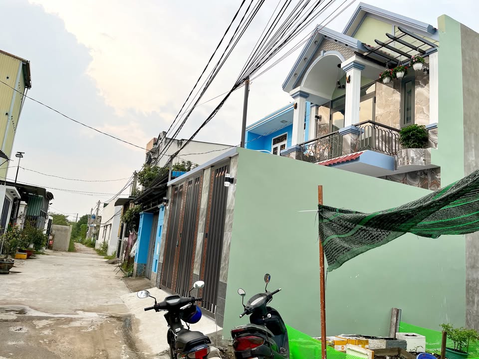 Nhà phố 100m² Mỹ Hạnh Nam - Đức Hòa, 2.65 tỷ - Pháp lý chuẩn, sẵn sàng ở ngay!