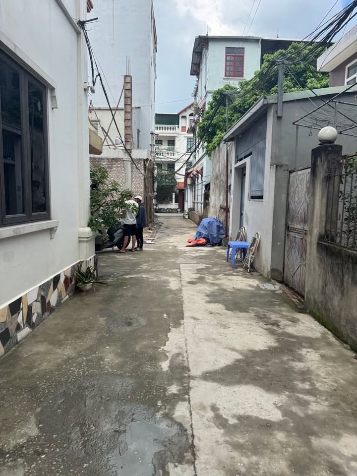 Đất nền Đức Giang Long Biên 51m² giá 7.2 tỷ - Tiềm năng đầu tư cao!