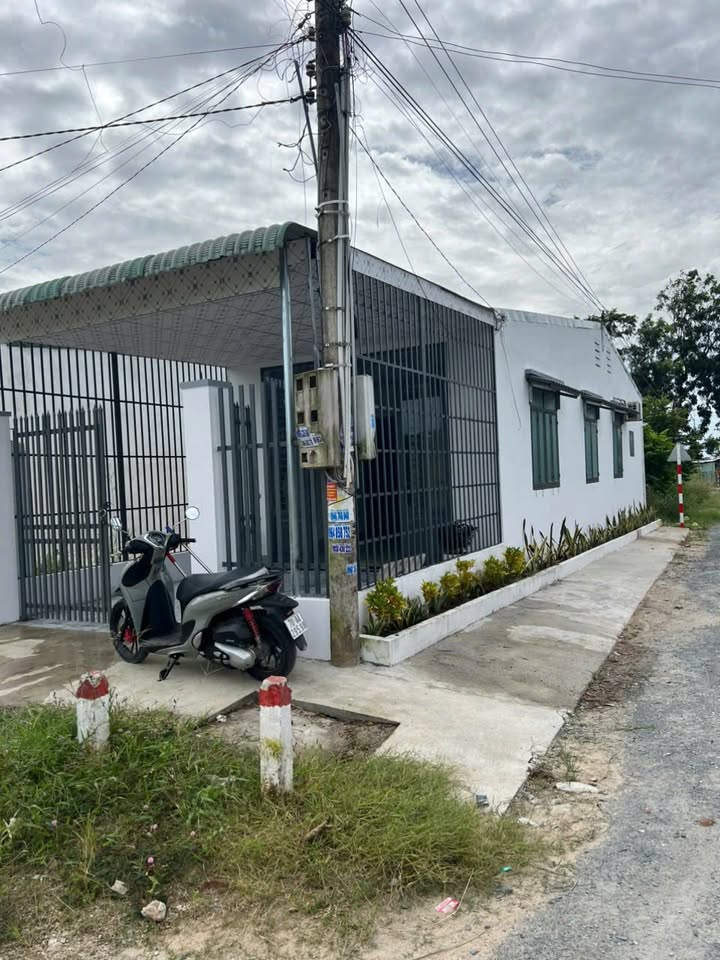 Nhà mới 2 mặt tiền đường Ngô Quyền, Tây Ninh 85m² giá 849 triệu - Sẵn sàng vào ở!