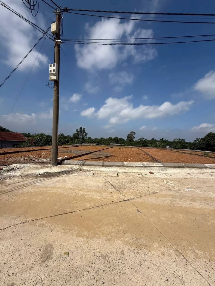 Lô đất 138m² tại Ngọc Nhị, Cẩm Lĩnh chỉ 900 triệu - Sổ đỏ sang tên ngay!