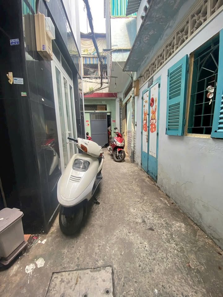 Nhà mới Quận 10 60m² giá 3.6 tỷ - Đầu tư sinh lời hoặc ở ngay!