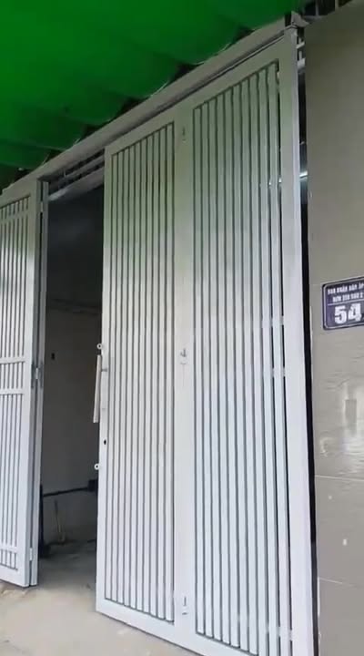 Nhà phố Củ Chi 68m² giá 1.1 tỷ - Sổ hồng chính chủ, gần chợ và trường học!