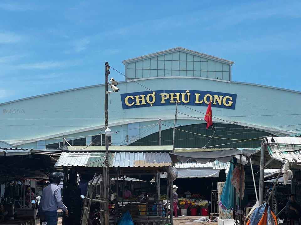 Đất góc 2 mặt tiền Chợ Phú Long 78m² giá 2.8 tỷ - Cơ hội đầu tư hiếm có!