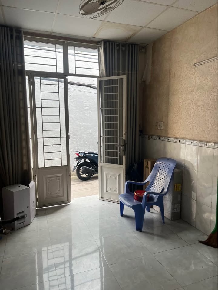 Nhà phố Tân Thuận, Quận 7 22.1m² giá 2.29 tỷ - Sổ hồng đầy đủ, tiện nghi cho đầu tư!