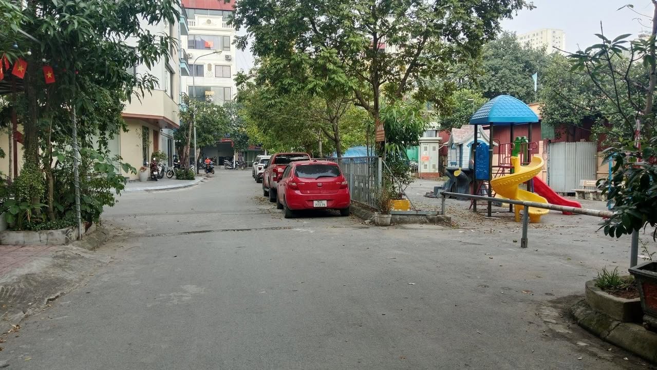 Nhà phố 5 tầng đường Mậu Lương, quận Hà Đông, diện tích 50m², giá chỉ 16.5 tỷ - Mặt tiền thoáng vĩnh viễn!