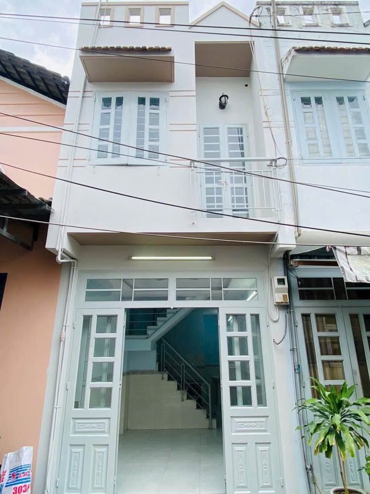 Nhà phố Hẻm Xe Hơi Đường Hà Huy Giáp 24m² giá 1.35 tỷ - Đầu tư sinh lời!